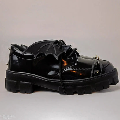 Oxford Vampire - Sapato com Asinhas de Morcego Santacrow