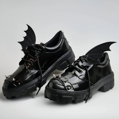 Oxford Vampire - Sapato com Asinhas de Morcego Santacrow