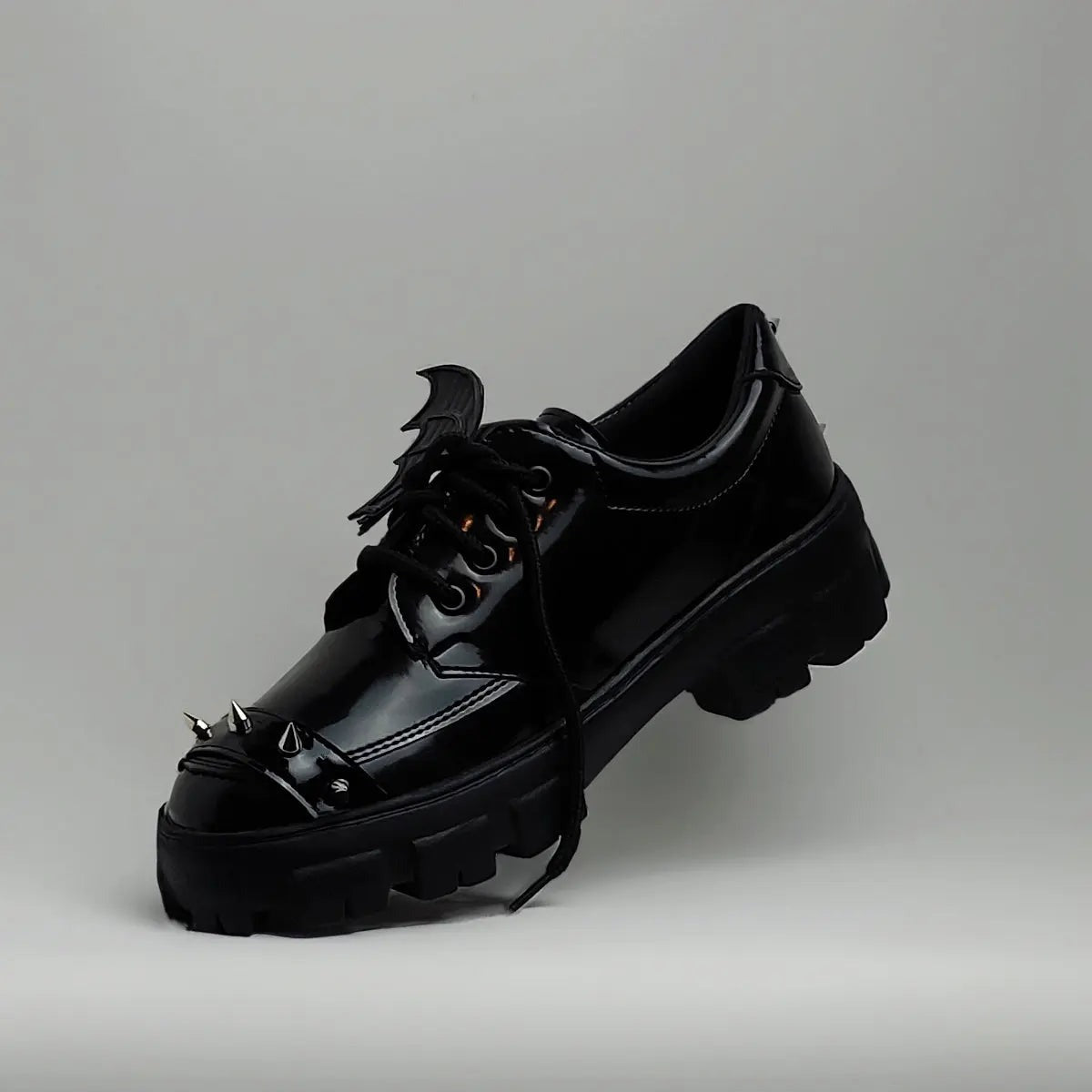 Oxford Vampire - Sapato com Asinhas de Morcego Santacrow